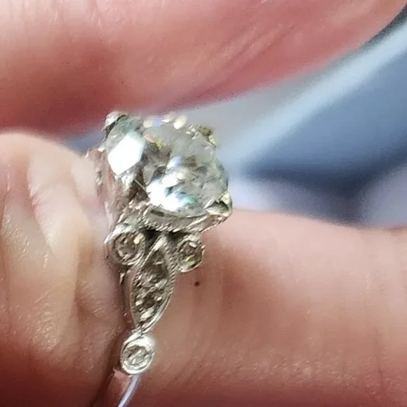 Vintage PLATINUM solitaire ENGAGMENT RING 2 CT Charles Colvard Moissanite. Sz 6 - Picture 7 of 16